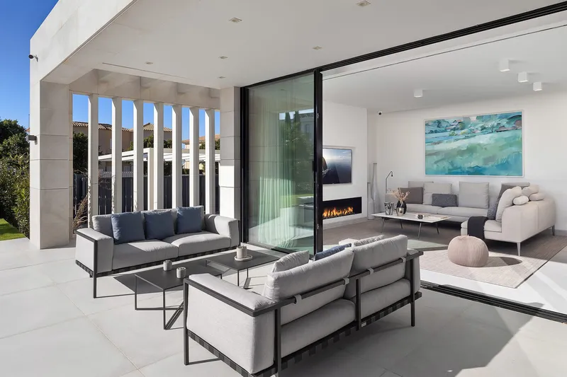 Furnished luxury villa with ocean views, saltwater pool, and rooftop terrace in Puig de Ros — photo 6