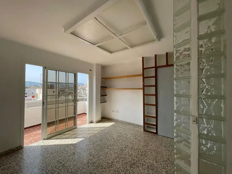Studio with balcony and panoramic views - Bellver Castle and Palma Bay - C/ Joan Crespi — photo 1