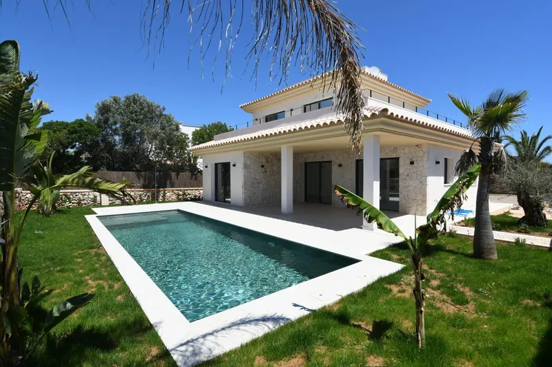 Modern and luxurious newly built villa in Cala Llombards — photo 1