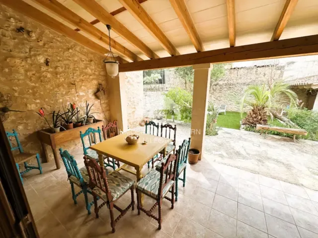Terraced house on Carrer Tort — photo 1