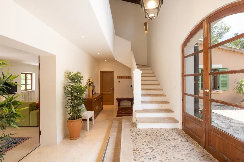 Opportunity! Exclusive finca with a holiday rental license (ETV) located in one of the best and most coveted areas on the outskirts of Pollensa. — photo 3