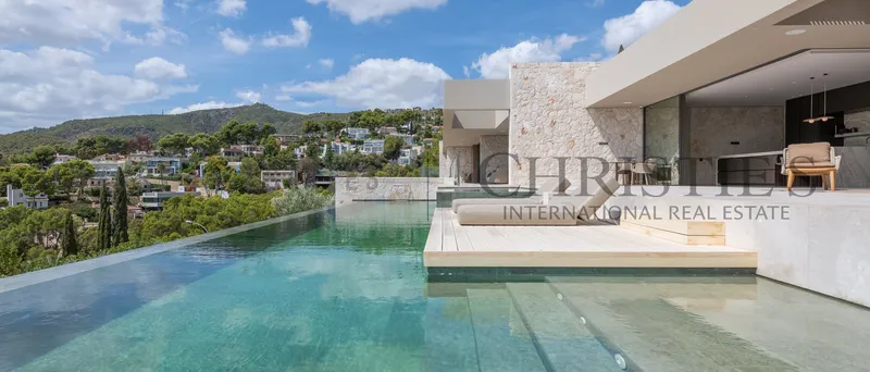 New build luxury villa in Costa d'en Blanes in the southwest of Mallorca with panoramic sea views — photo 3
