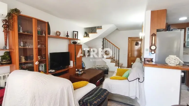 Bright duplex with private terrace, parking and storage room in La Soledad Norte — photo 3