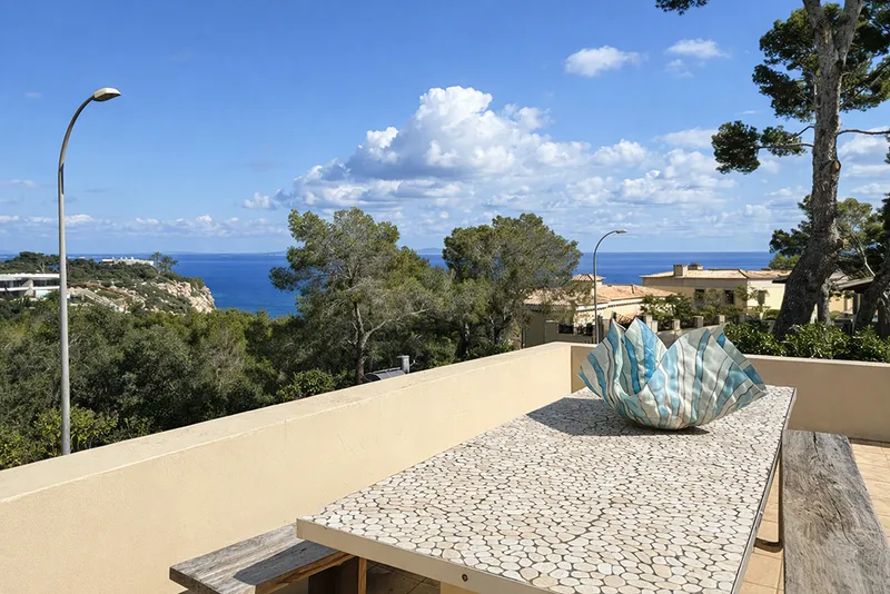 Spacious villa with sea views and great potential in Sol de Mallorca Mas — photo 5