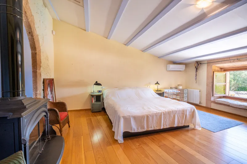 Beautiful finca for sale in Llucmajor with lots of privacy — photo 3