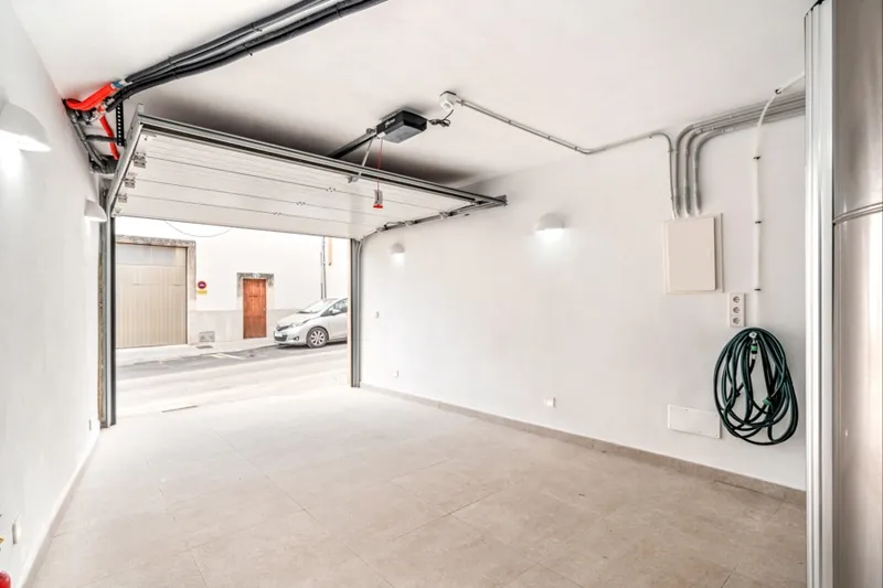 Elegant Townhouse with Pool and Garage in Arta — photo 10