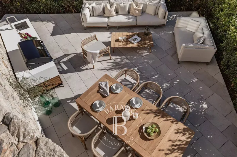 Southwest-Facing Residence with Pool and Sea Views in Cala Major — photo 2