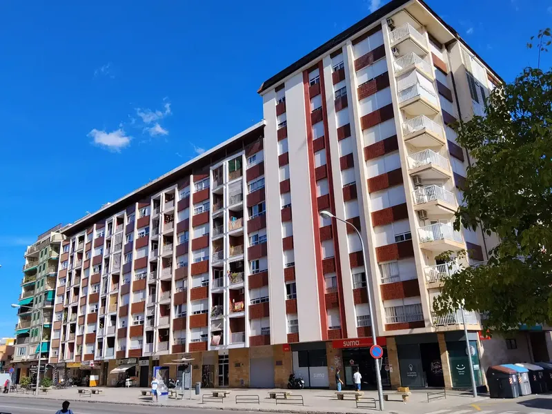 ¡Descubre esta magnífica propiedad totalmente amueblada y lista para vivir , en la calle Aragón. Situada en el codiciado barrio de Son Canal — photo 1