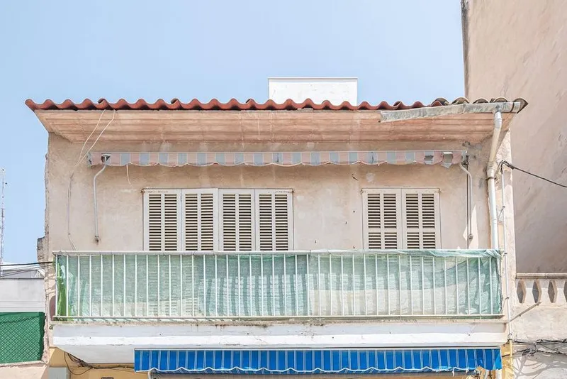 Terraced house for sale in Calle de Cannes — photo 1