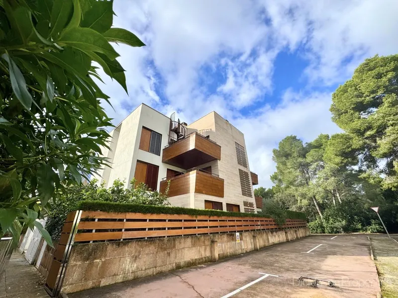 Apartment for sale in Port de Pollença, Pollença, Mallorca, Baleares, Spain — photo 4