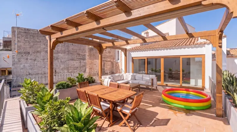For sale: spacious home in the heart of Felanitx, on a quiet pedestrian street and in a privileged location. It is a — photo 3