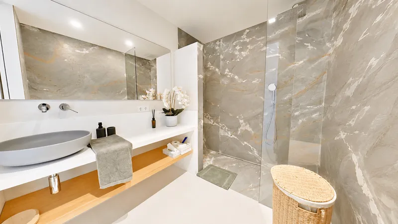 Where the sea is your daily companion – Exclusive apartment on the beachfront in Cala Bona — photo 7