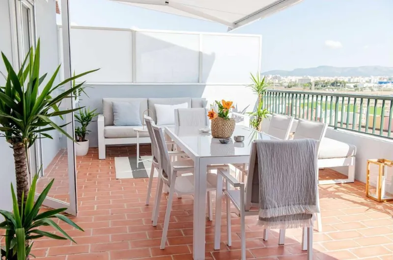 Penthouse in El Molinar - Großzügige Dachterrasse — photo 1
