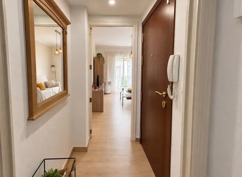 Oria Home presenta esta vivienda reformada situada en una 1º planta SIN ASCENSOR, en pleno centro de Manacor, en una agradable calle peatona — photo 4
