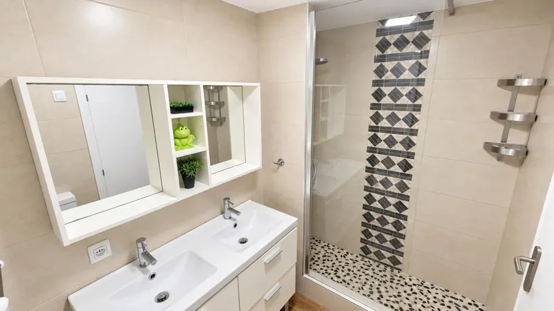 Space, light and tranquility in Son Ferriol: 4 bedrooms, two bathrooms and a large balcony to enjoy every day. — photo 9