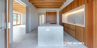 Real estate picture 0 Ref. No. 83572 — photo 8