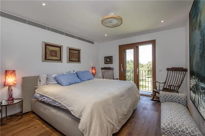 Country property on a plot of approximately 7,173 m² in Palma — photo 11