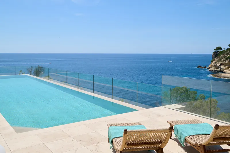 Unique property with private sea access in Sol de Mallorca - Marcel Remus Real Estate — photo 3