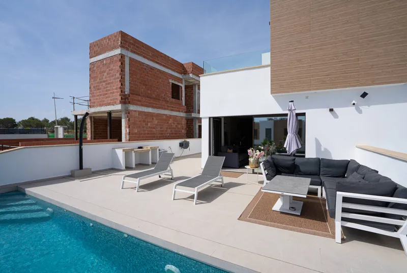 Large unique modern villa with pool and views — photo 8