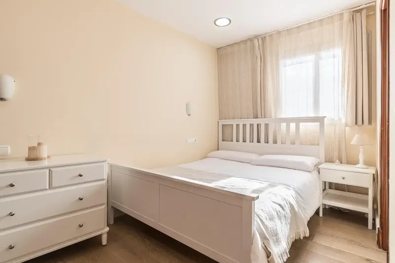 Discover luxury and tranquility in this beautiful penthouse located in the sought-after area of Establiments. The property is sold fully — photo 11