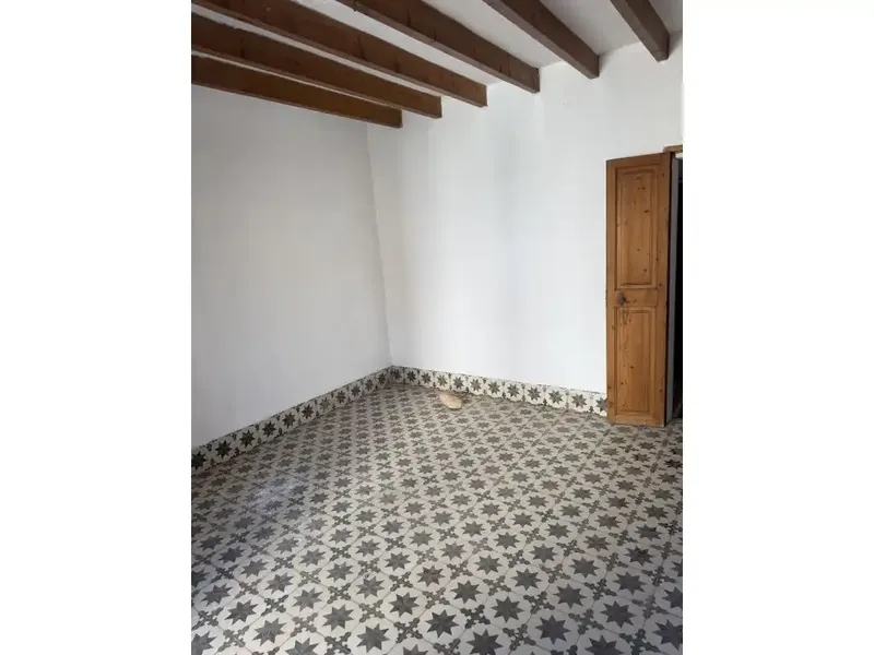 Two independent single-family houses are offered, both at the registry and cadastral level, located in a consolidated and well-connected area — photo 12