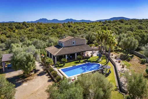 Campos, romantic natural stone finca with pool and holiday rental license between Santanyi and Campos — photo 1