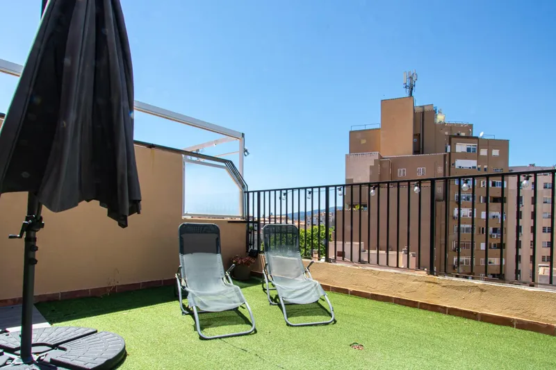 Spectacular Family Penthouse in Foners: Space, Terraces and a Step from the Sea — photo 2