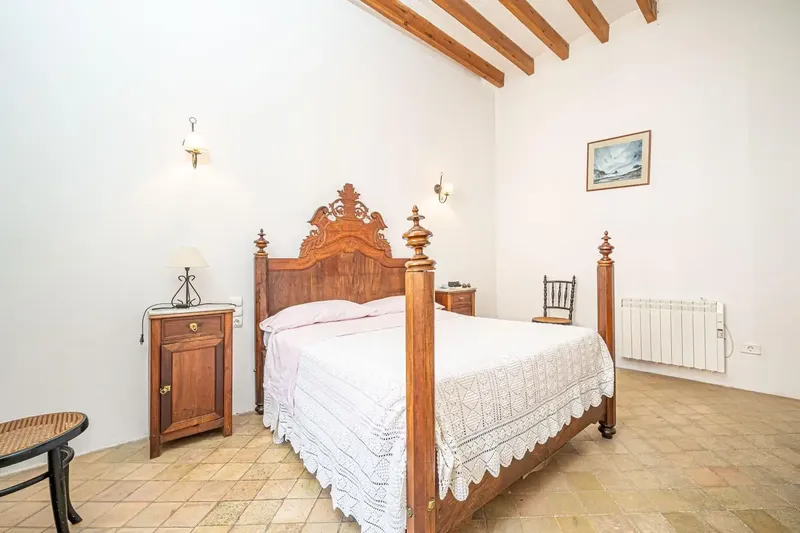 Spectacular country house with 7 bedrooms in Alaró — photo 11