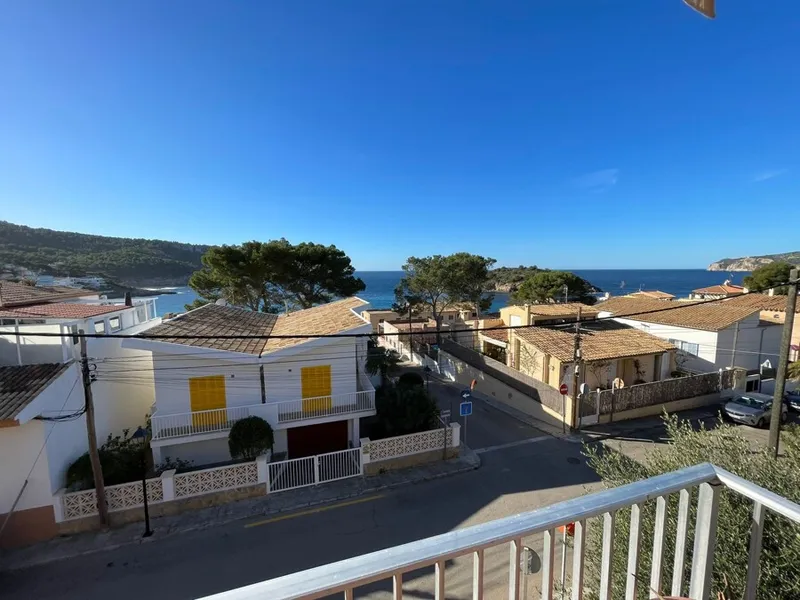 Five-Bedroom Apartment with Sea Views in Tranquil and Convenient Location in Sant Elm — photo 11