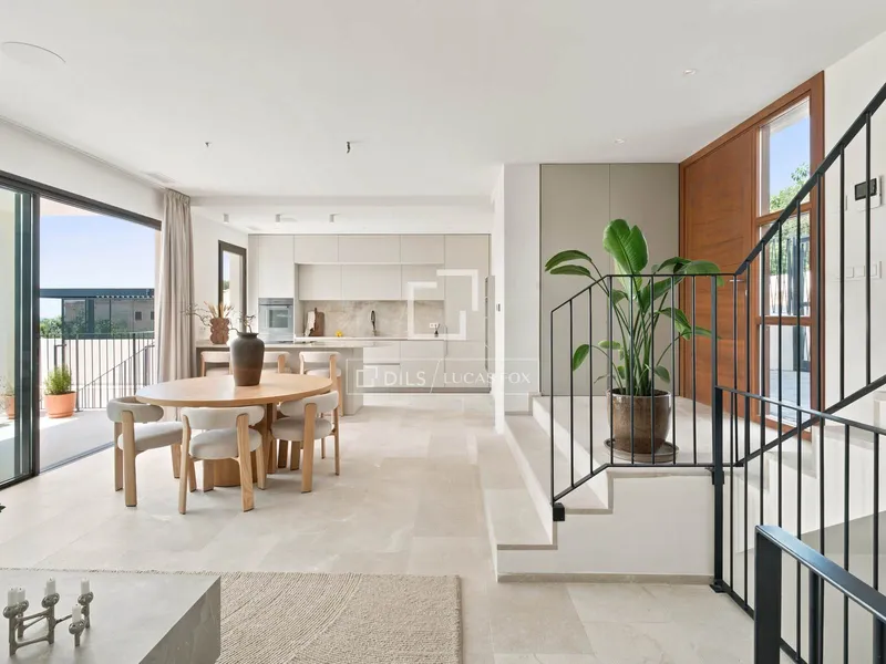 279m² house / villa with 46m² terrace for sale in Genova, Palma — photo 3