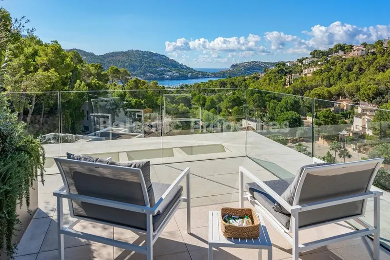 Incredible harbour view villa for sale in Puerto Andratx, Southwest Mallorca — photo 5