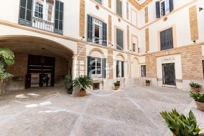 Piso con terraza en venta en Centre — photo 4