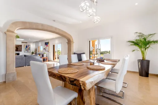 Llucmajor, exclusive natural stone finca with holiday rental license and pool near Llucmajor — photo 12