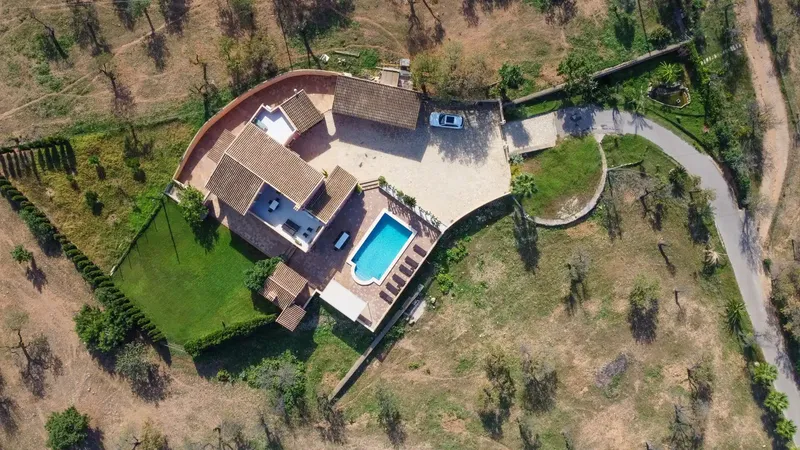 Rustic finca for long-term rental in Colònia de Sant Pere from May — photo 4