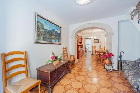 House - Pollença (Old Town), Built Surface 100m², 2 Bedrooms, 2 Bathrooms — photo 1