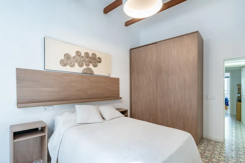 Charming Renovated Townhouse with Exceptional Potential in Santa Catalina — photo 8