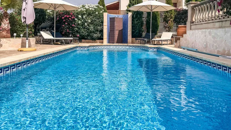 Exclusive feel-good house with pool, in a prime location close to town and beach — photo 6