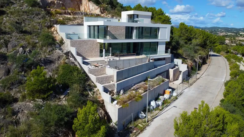 For sale this modern chalet under construction, near completion, of a unique style, with impressive sea and mountain views — photo 9