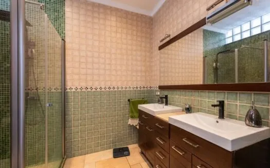 A house that tells stories and makes room for new ones – townhouse in the center of Santanyí — photo 11