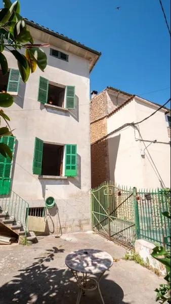 Stately home with a large garden and private parking near the centre of Sóller — photo 2