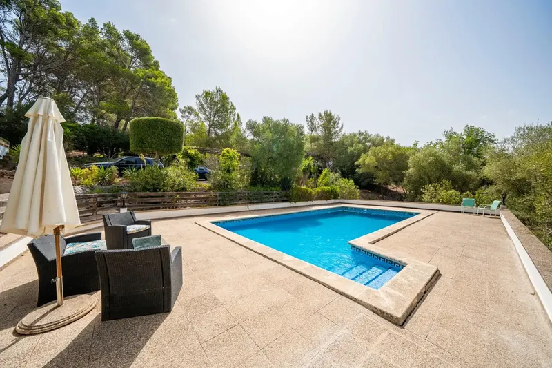 Some properties stand out for their square meters and others for the feelings they convey. This estate combines both. — photo 4