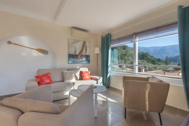 Modern apartment with terrace and tourist rental licence in Port de Sóller — photo 12