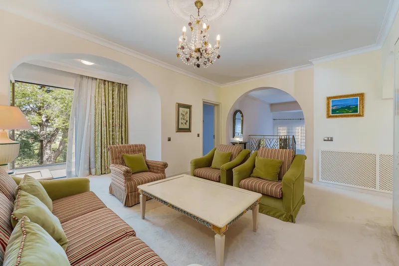 Lavish villa in Son Vida with breathtaking views and absolute privacy — photo 11