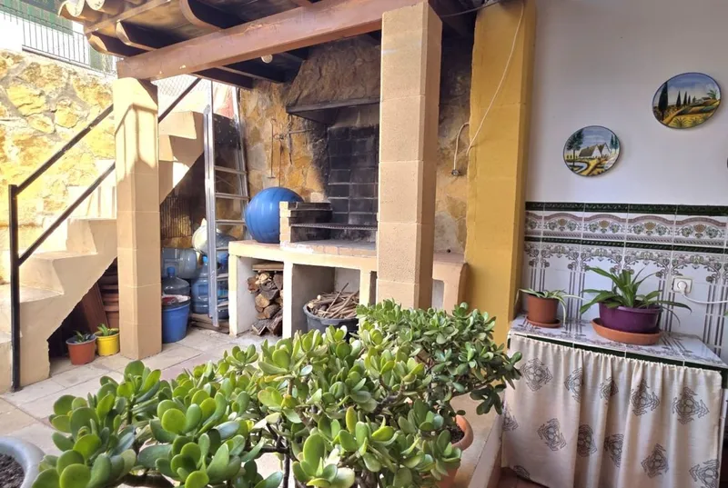 Mallorcan house with patio in Consell — photo 7