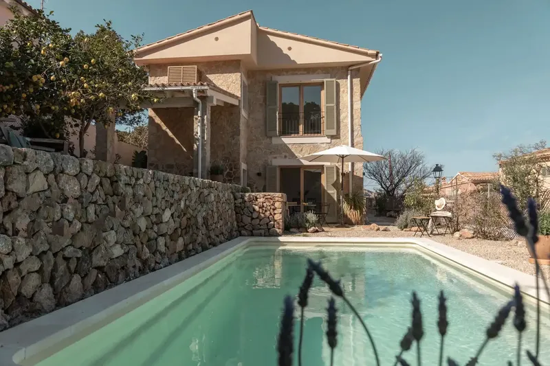 This unique and fully renovated residence in the charming Port des Canonge, one of the most authentic coastal villages surrounded by nature — photo 2