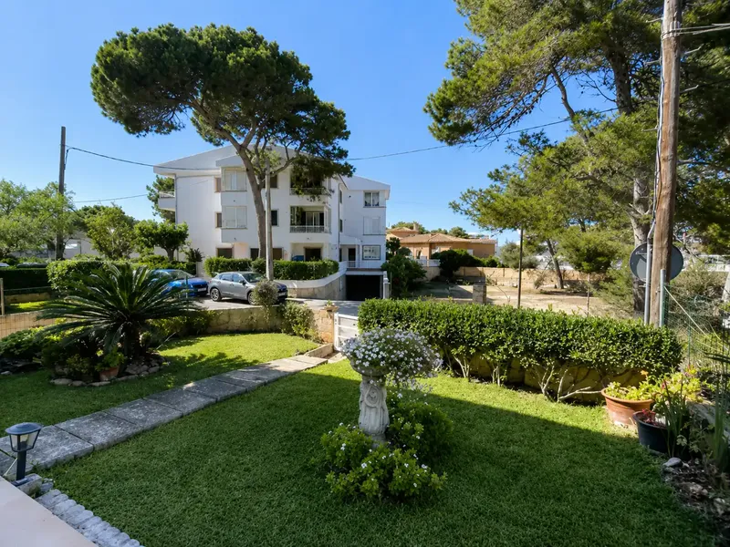 Ground floor flat in Son Bauló with large outdoor space — photo 1