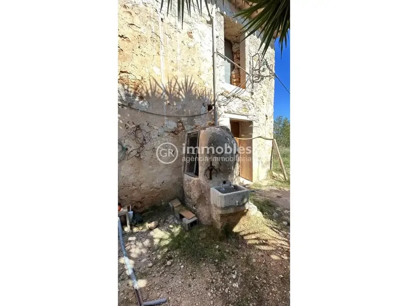Rustic estate for sale in Consell, with easy access, consisting of a plot of about 24,000m2 with panoramic mountain views and a — photo 11