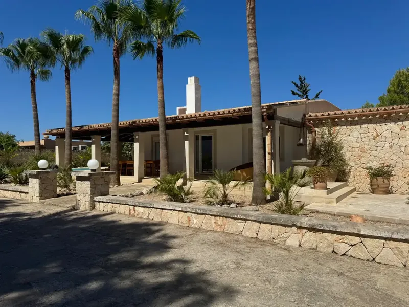 Discover this magnificent 383 m² home on a spectacular 2,804 m² plot — photo 4