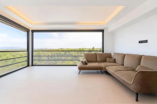 Son Gual, modern new-build villa with infinity pool and spacious terraces in Son Gual — photo 6