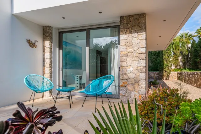 Contemporary sea view villa for sale in Santa Ponsa, southwest Mallorca — photo 10